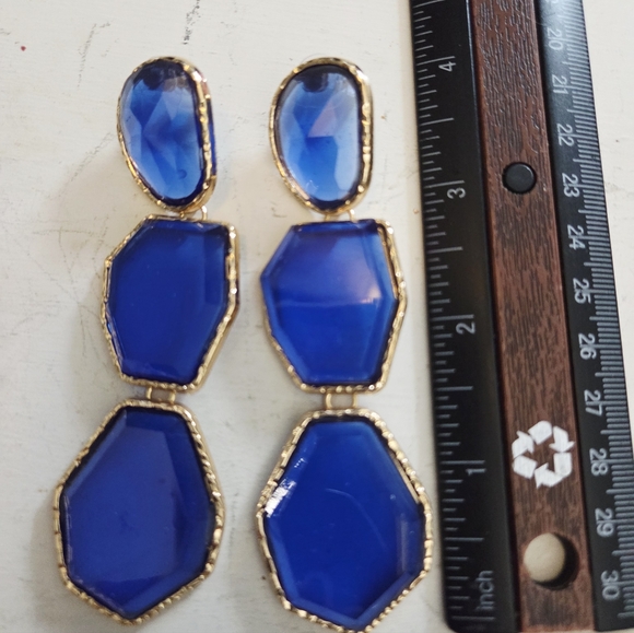 NWOT Fashion Couture Blue Chunky Earrings 4 Inches - Picture 3 of 3